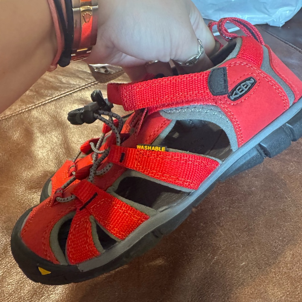Keen Red and Gray Outdoor Sandals with Adjustable Straps Kids Boys